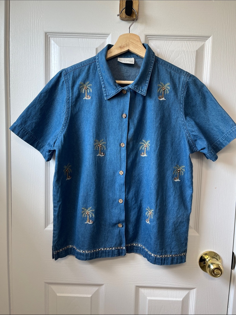 Vintage Embroidered Palm Trees Denim Shirt Cottage core Grandma core Vacation